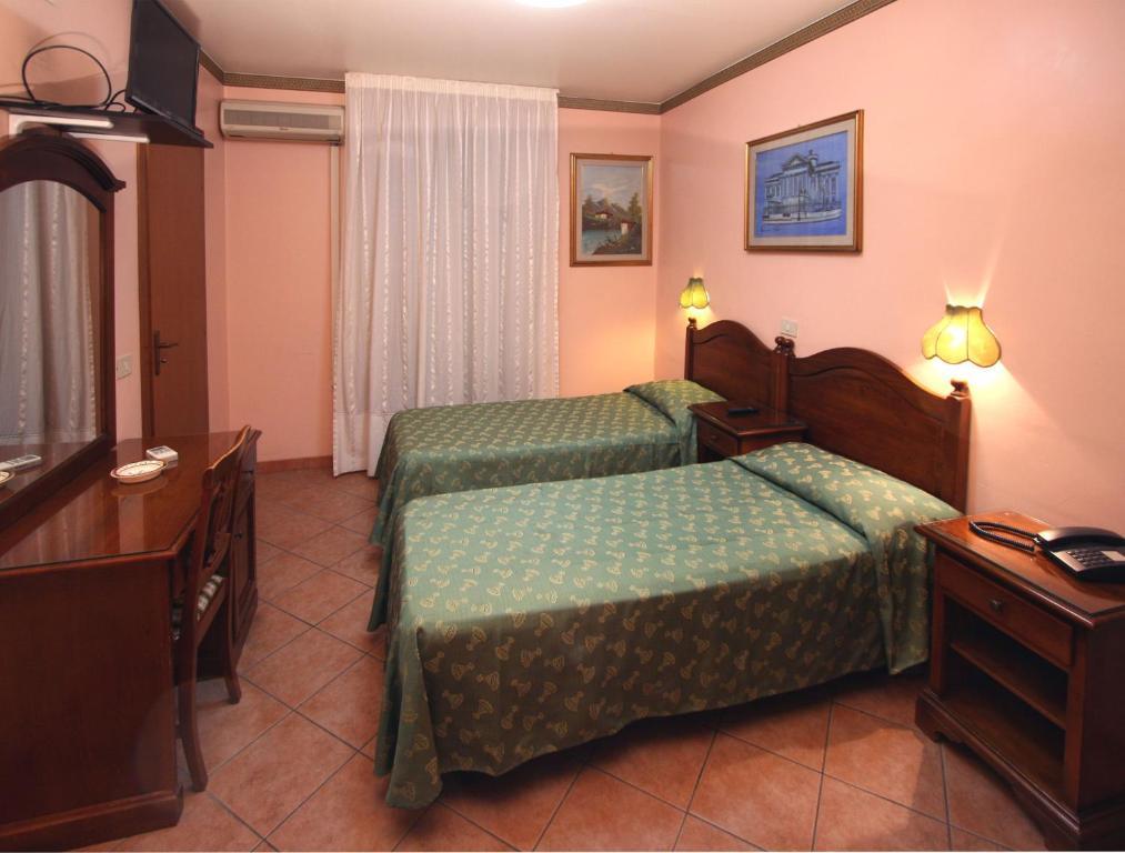 Hotel Cortese Палермо Номер фото